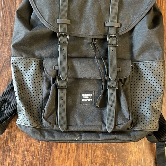 Herschel Supply Co Little America Backpack - Picture 2 of 16